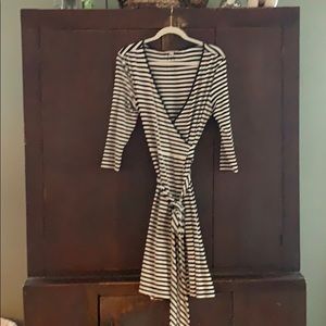 Brand new Banana Republic wrap dress